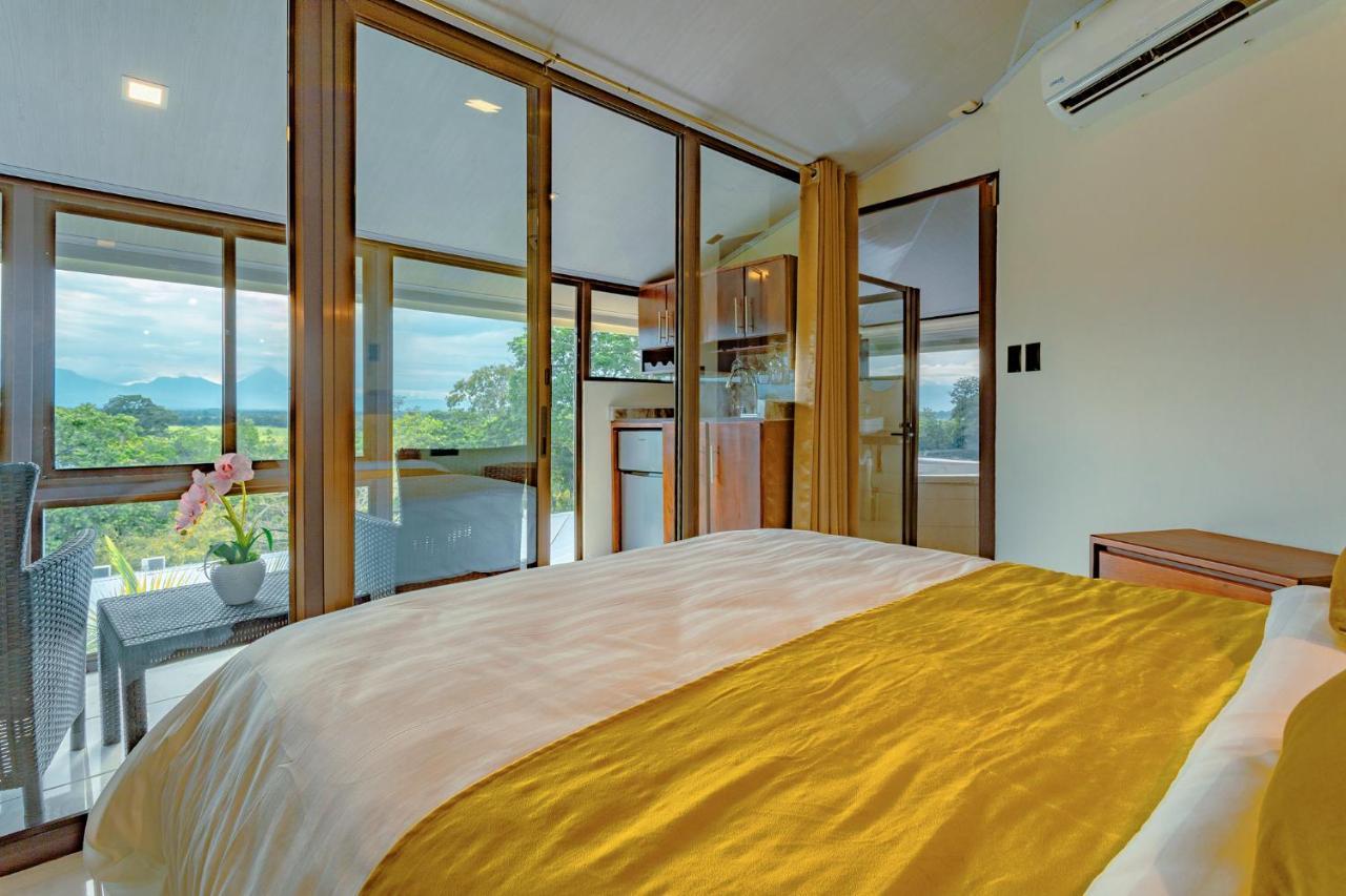 Hotel La Hacienda Quesada  Buitenkant foto