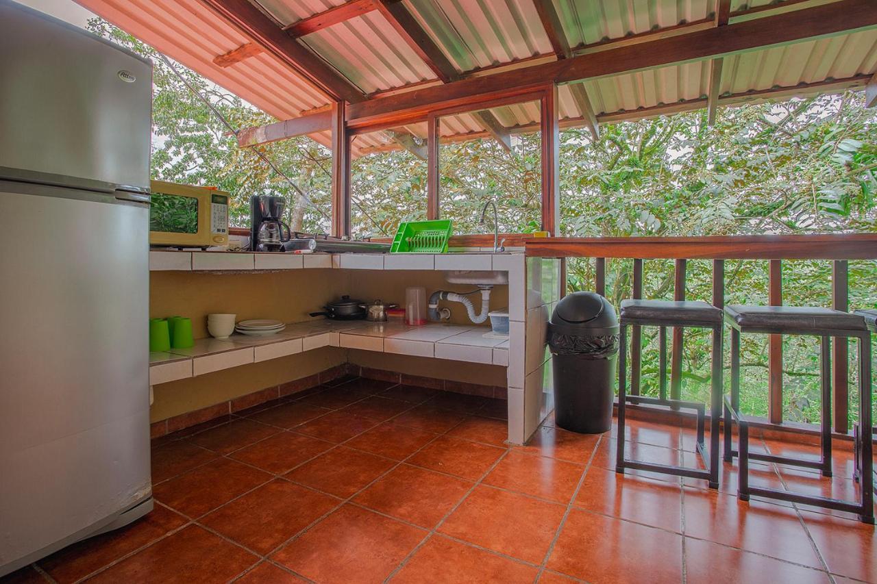 Hotel La Hacienda Quesada  Buitenkant foto